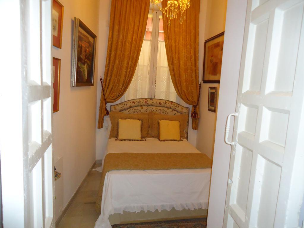 Casa Senorial En Sevilla Centro,Calle Marmoles Экстерьер фото